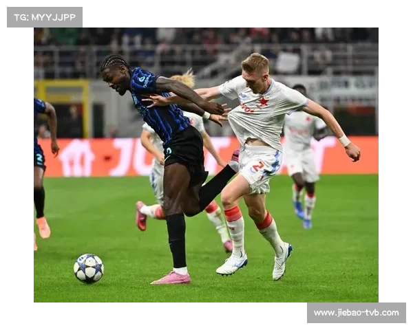 欧冠主题音乐亮相米兰时装周,体育与艺术跨界合作引热议 欧冠主题音乐亮相米兰时装周,体育与艺术跨界合作引热议